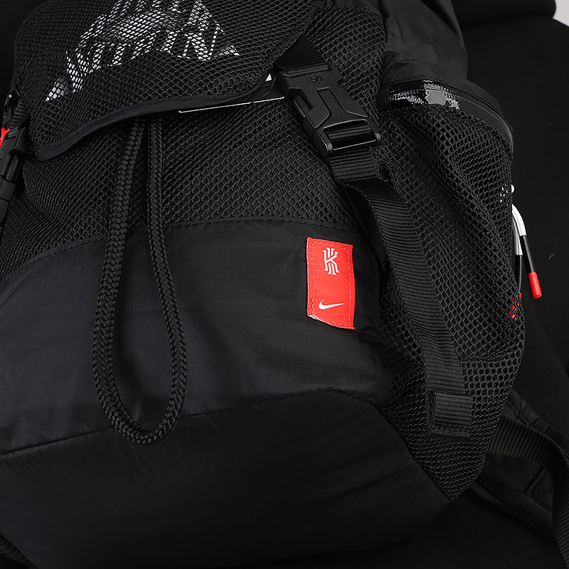 Рюкзак Nike Kyrie Rucksack 21L (CU3939-010)  - цена, описание, фото 3